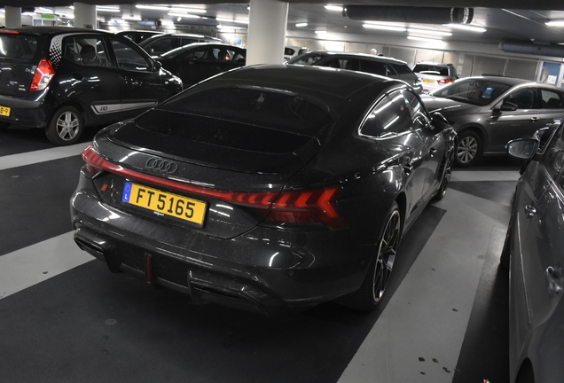 Audi RS E-Tron GT 2025