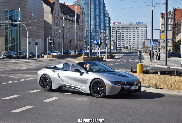 BMW i8 Roadster