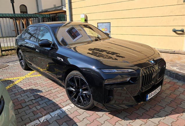 BMW M760e xDrive
