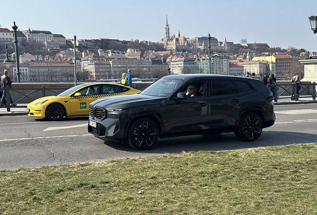 BMW XM G09