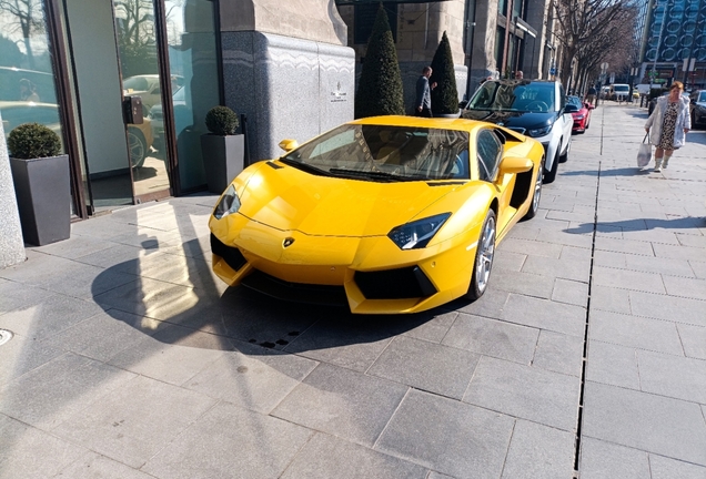 Lamborghini Aventador LP700-4