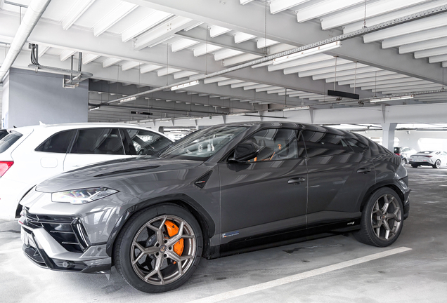 Lamborghini Urus S