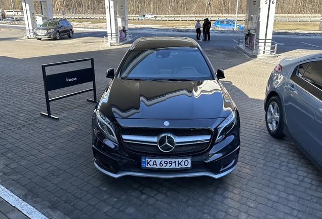 Mercedes-AMG GLA 45 X156