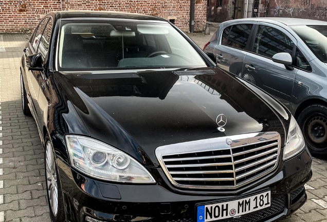 Mercedes-Benz S 63 AMG W221