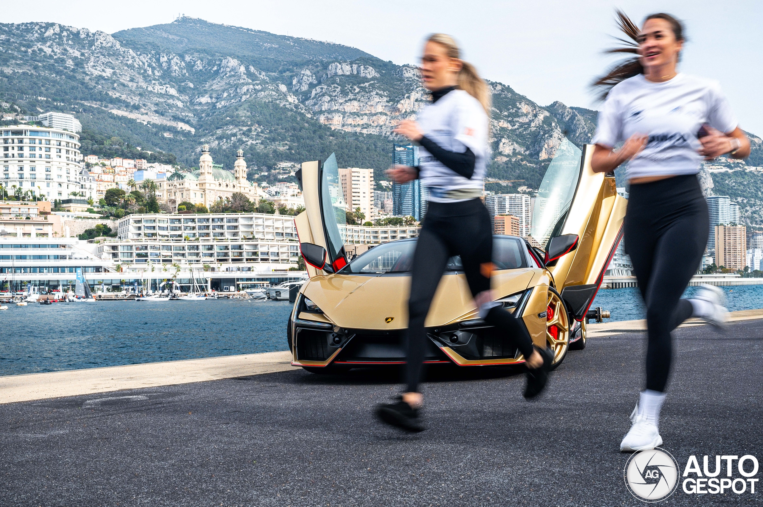 Als Joel Beukers een Lamborghini Revuelto zou rijden