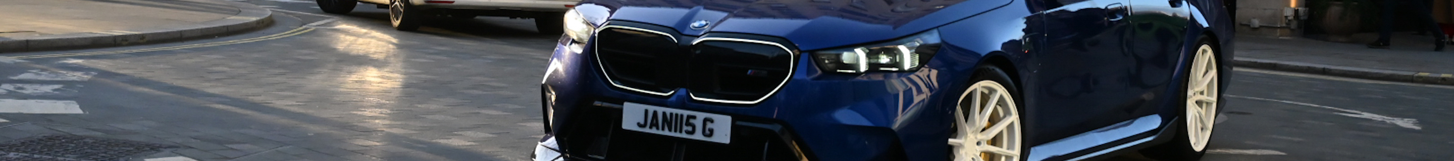 BMW M5 G90