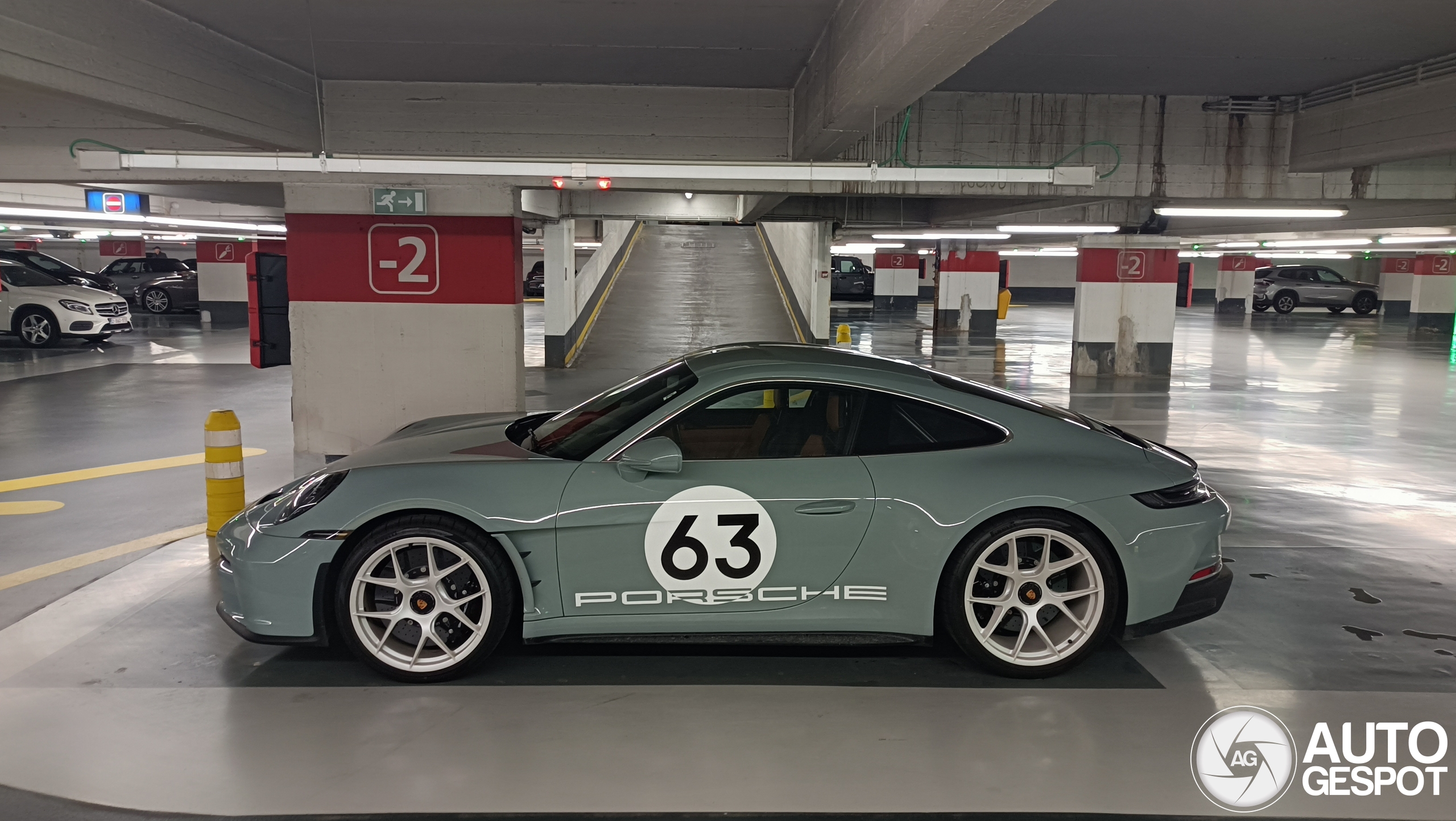 Porsche 992 S/T