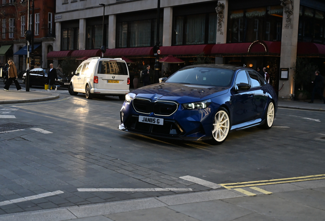 BMW M5 G90