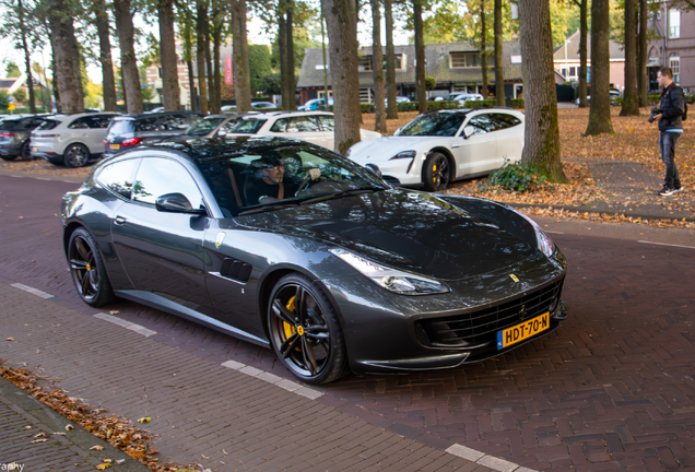 Ferrari GTC4Lusso