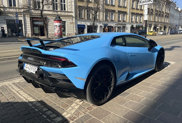 Lamborghini Huracán LP640-4 EVO