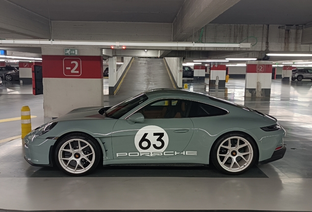 Porsche 992 S/T