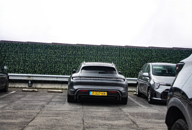 Porsche Taycan GTS Sport Turismo