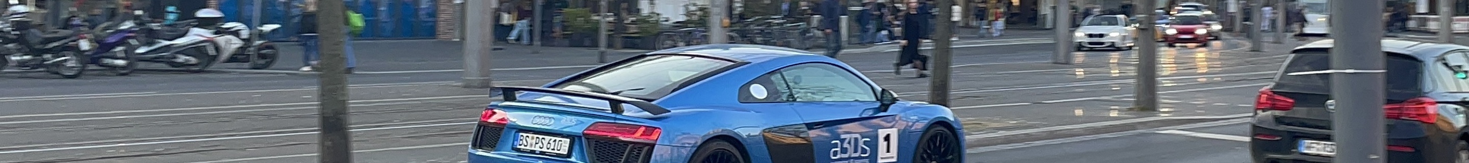 Audi R8 V10 Plus 2015