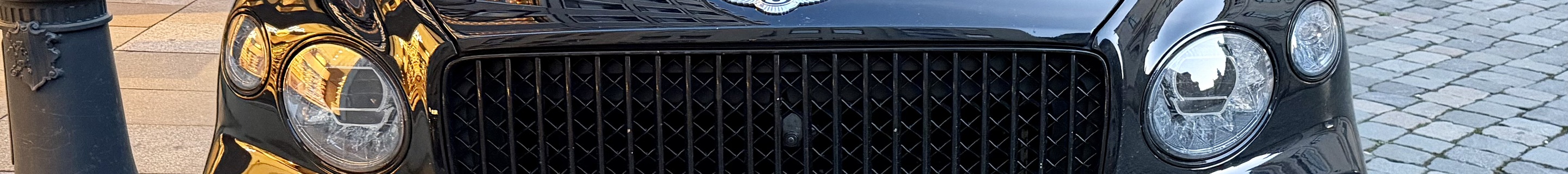 Bentley Bentayga Azure