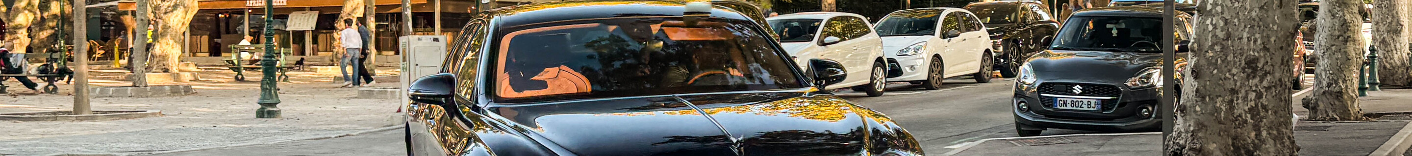 Bentley Flying Spur V8 2021