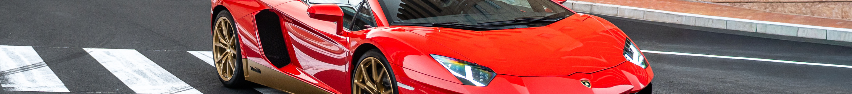 Lamborghini Aventador LP700-4 Miura Edition