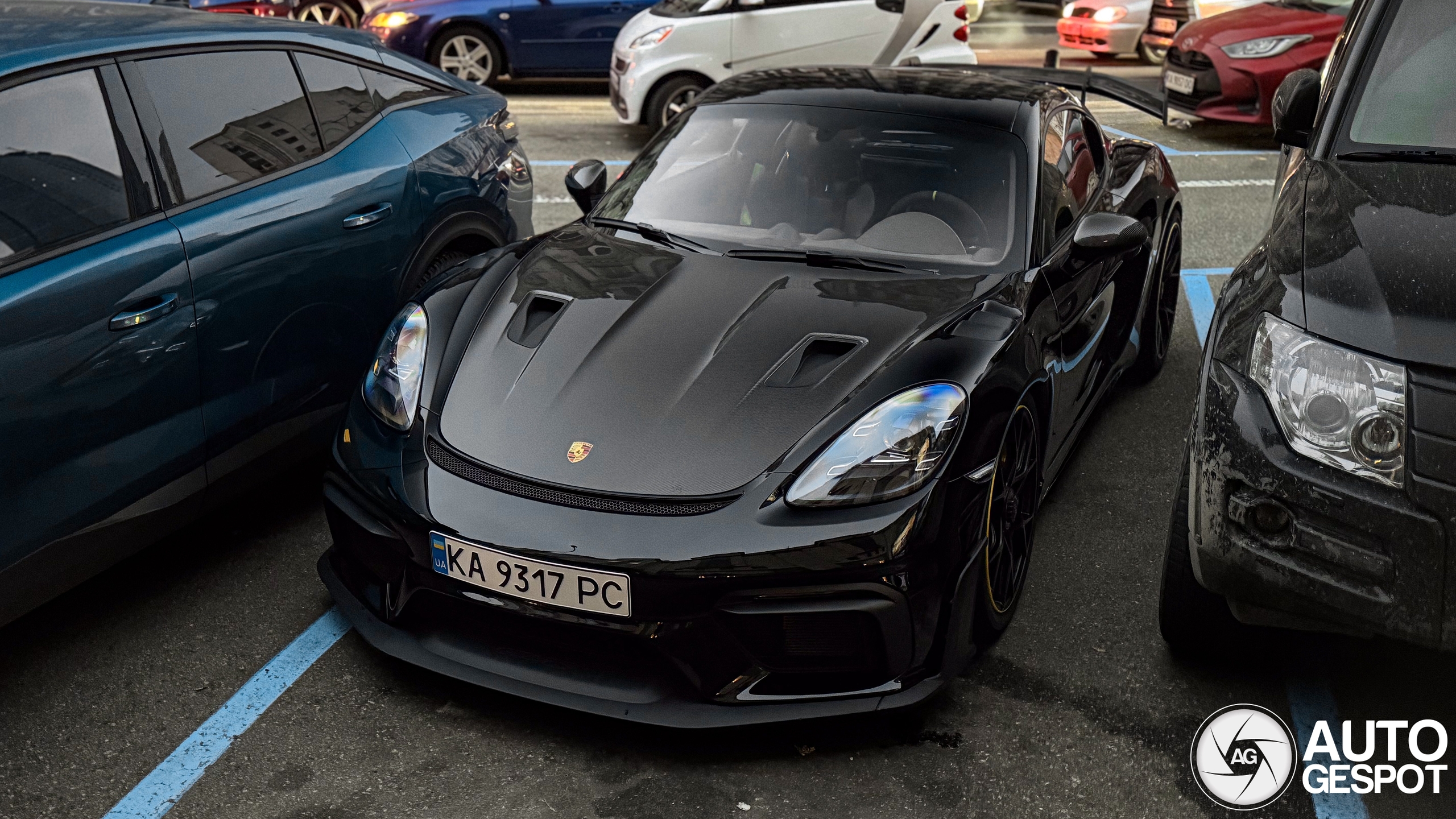 Porsche 718 Cayman GT4 RS Weissach Package