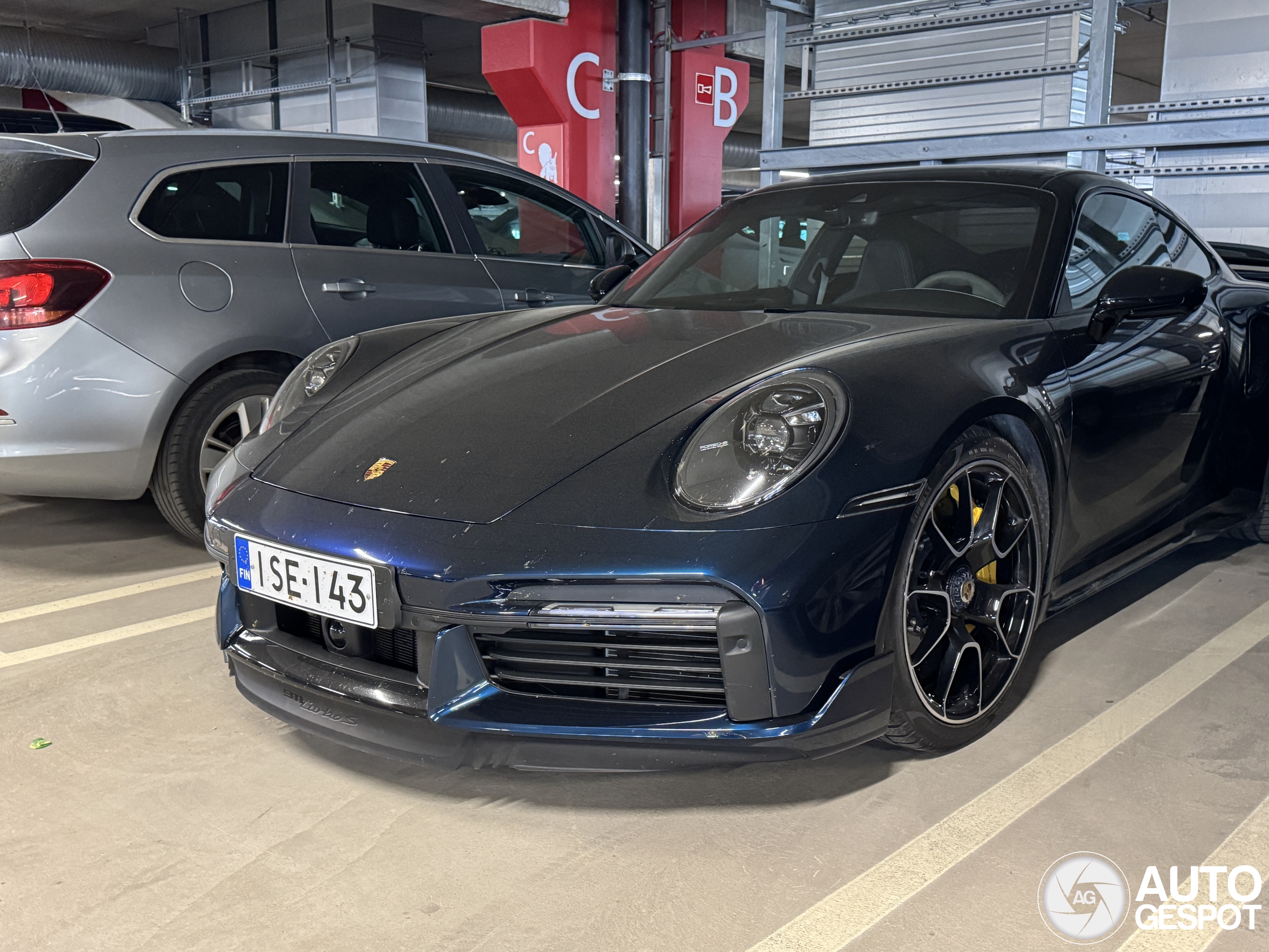 Porsche 992 Turbo S MkI