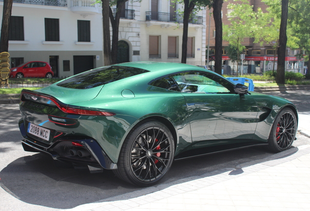 Aston Martin V8 Vantage 2018