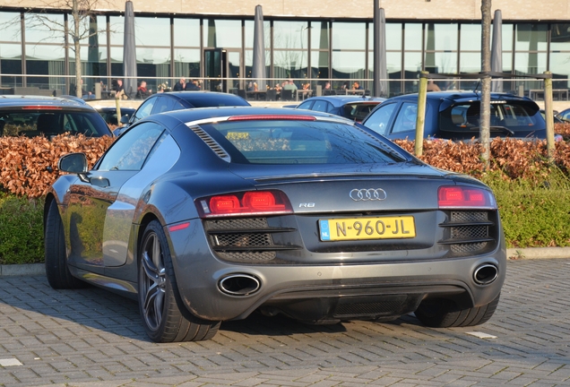 Audi R8 V10