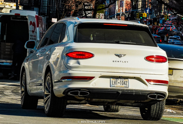 Bentley Bentayga Azure 2024
