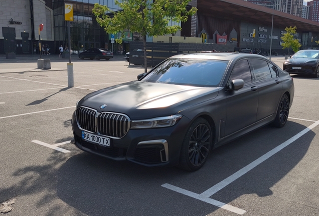 BMW M760Li xDrive 2019