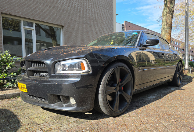 Dodge Charger SRT-8