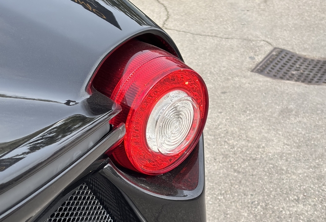 Ferrari LaFerrari Aperta