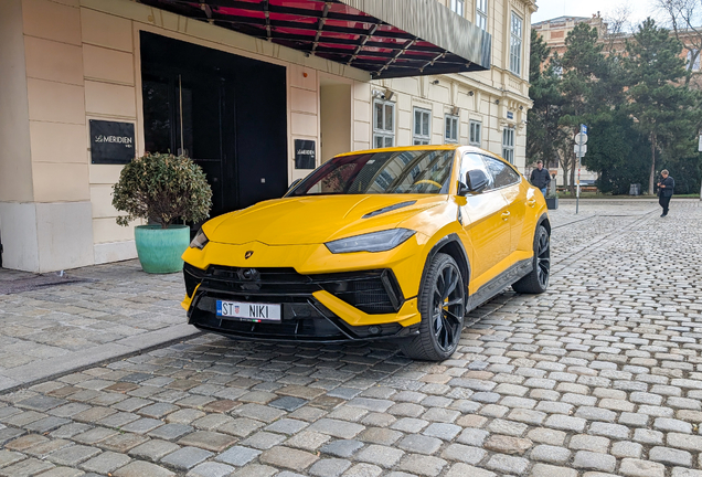 Lamborghini Urus S