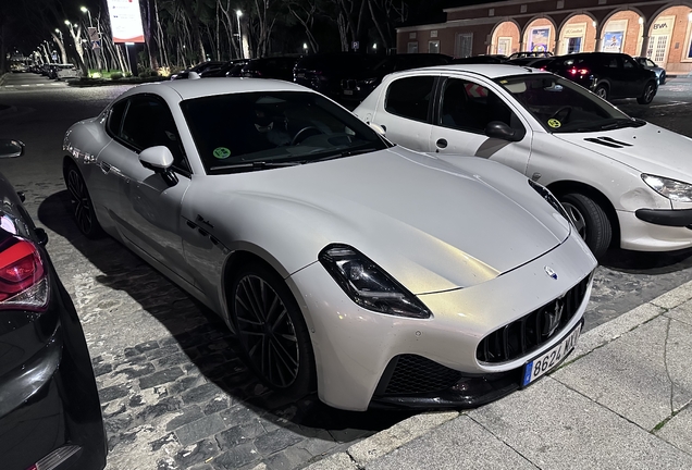 Maserati GranTurismo Modena