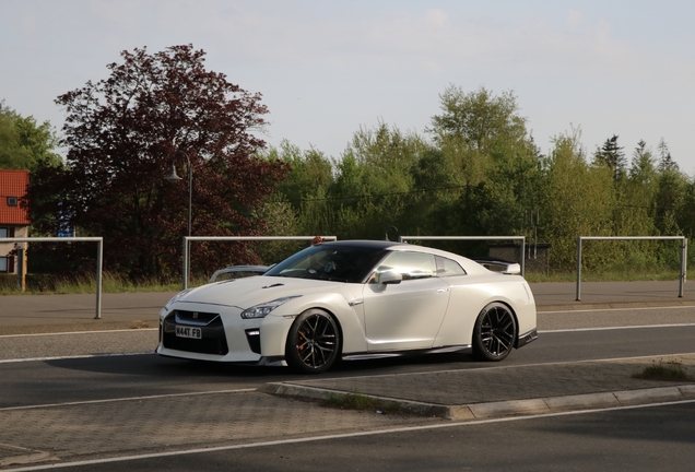 Nissan GT-R 2017