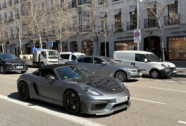Porsche 718 Spyder RS Weissach Package