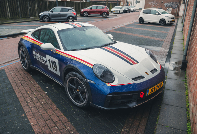 Porsche 992 Dakar