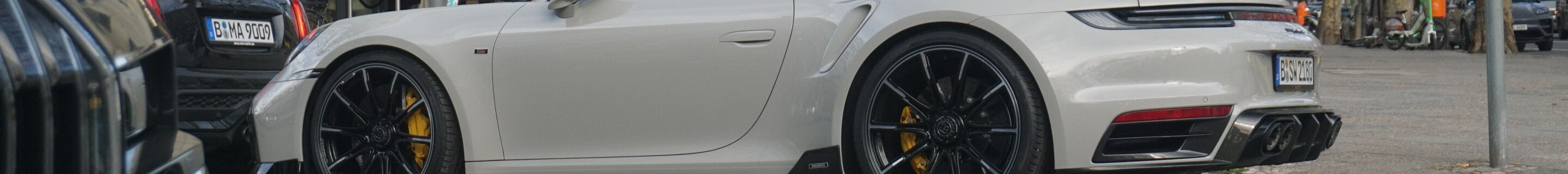 Porsche 992 Turbo S Cabriolet MkI Brabus 820