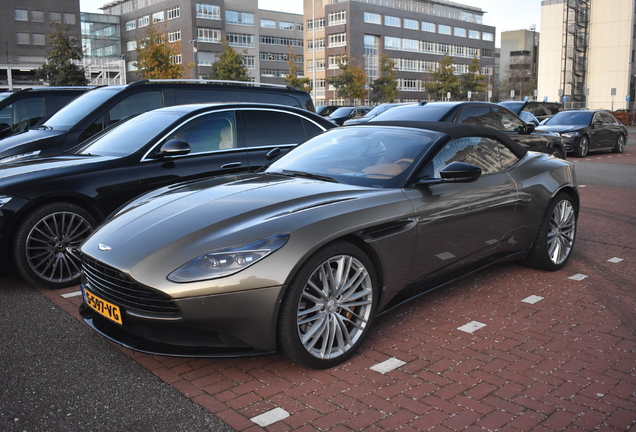 Aston Martin DB11 V8 Volante