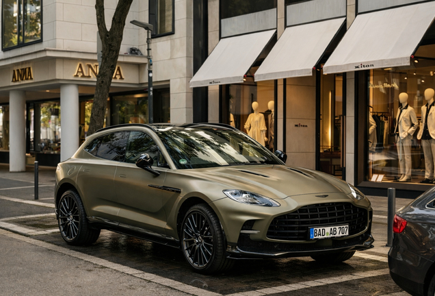 Aston Martin DBX707