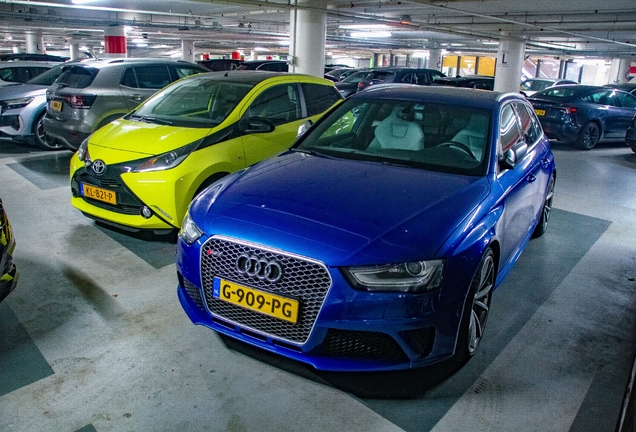 Audi RS4 Avant B8