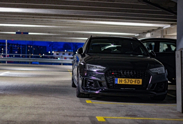 Audi RS4 Avant B9