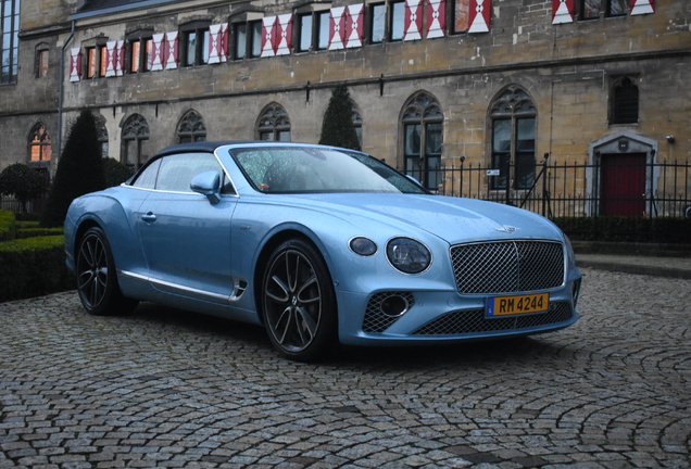 Bentley Continental GTC V8 Azure
