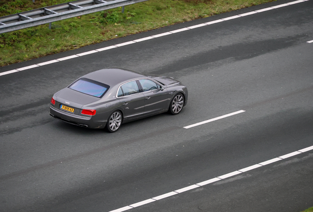 Bentley Flying Spur V8