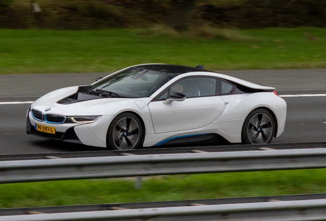 BMW i8