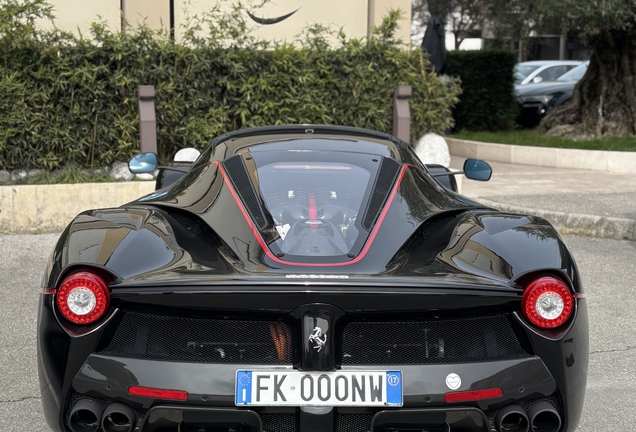 Ferrari LaFerrari Aperta