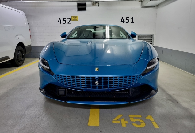 Ferrari Roma Spider