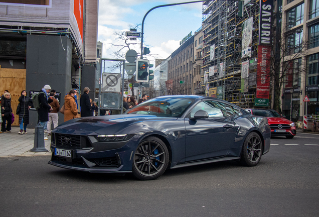 Ford Mustang Dark Horse 2024
