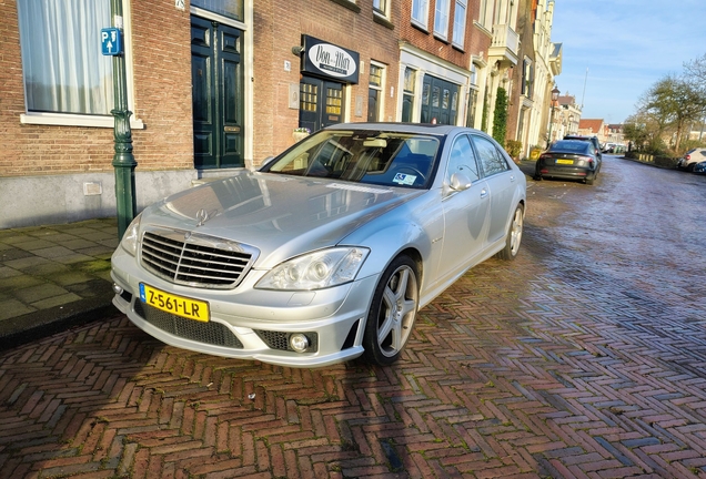 Mercedes-Benz S 63 AMG W221