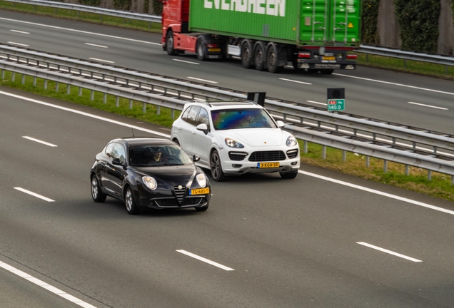 Porsche 958 Cayenne GTS MkI