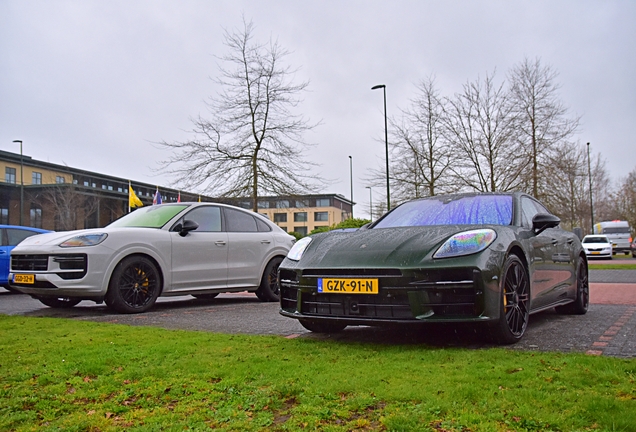 Porsche 972 Panamera Turbo S E-Hybrid
