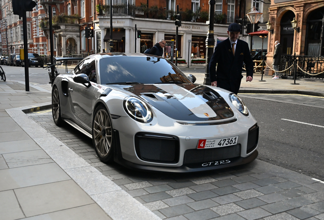 Porsche 991 GT2 RS Weissach Package