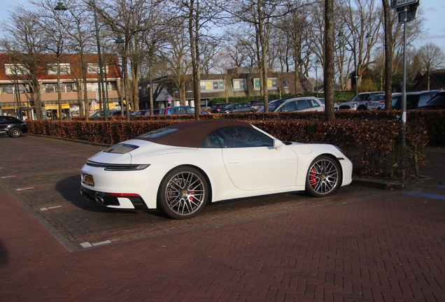 Porsche 992 Carrera 4S Cabriolet MkI