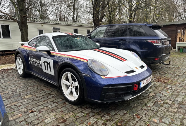 Porsche 992 Dakar